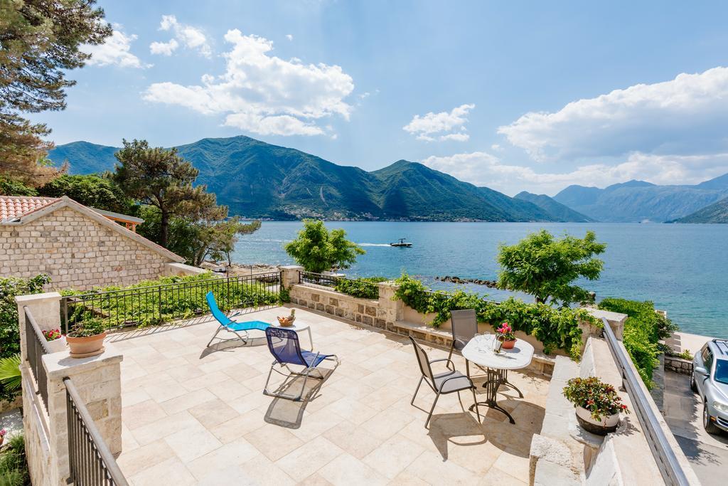 Villa Luxury Stone On The Sea With Private Pool And View Kotor Exterior photo