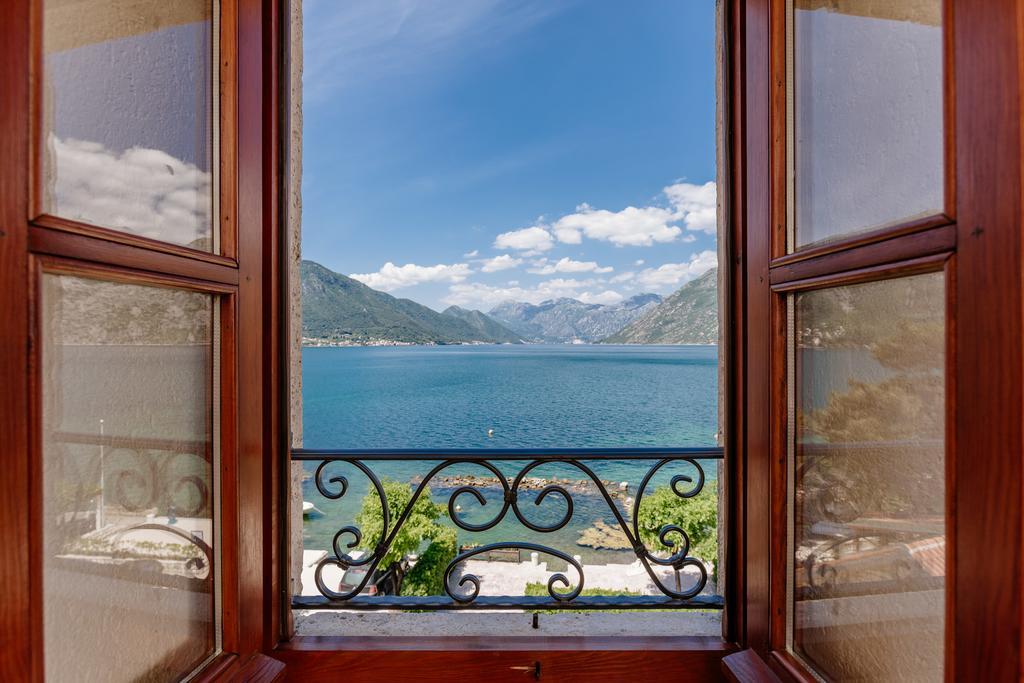 Villa Luxury Stone On The Sea With Private Pool And View Kotor Exterior photo