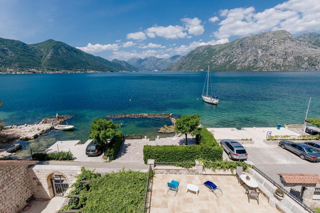 Villa Luxury Stone On The Sea With Private Pool And View Kotor Exterior photo